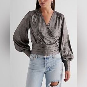 Express Metallic Balloon Sleeve Top -Small NWT T1